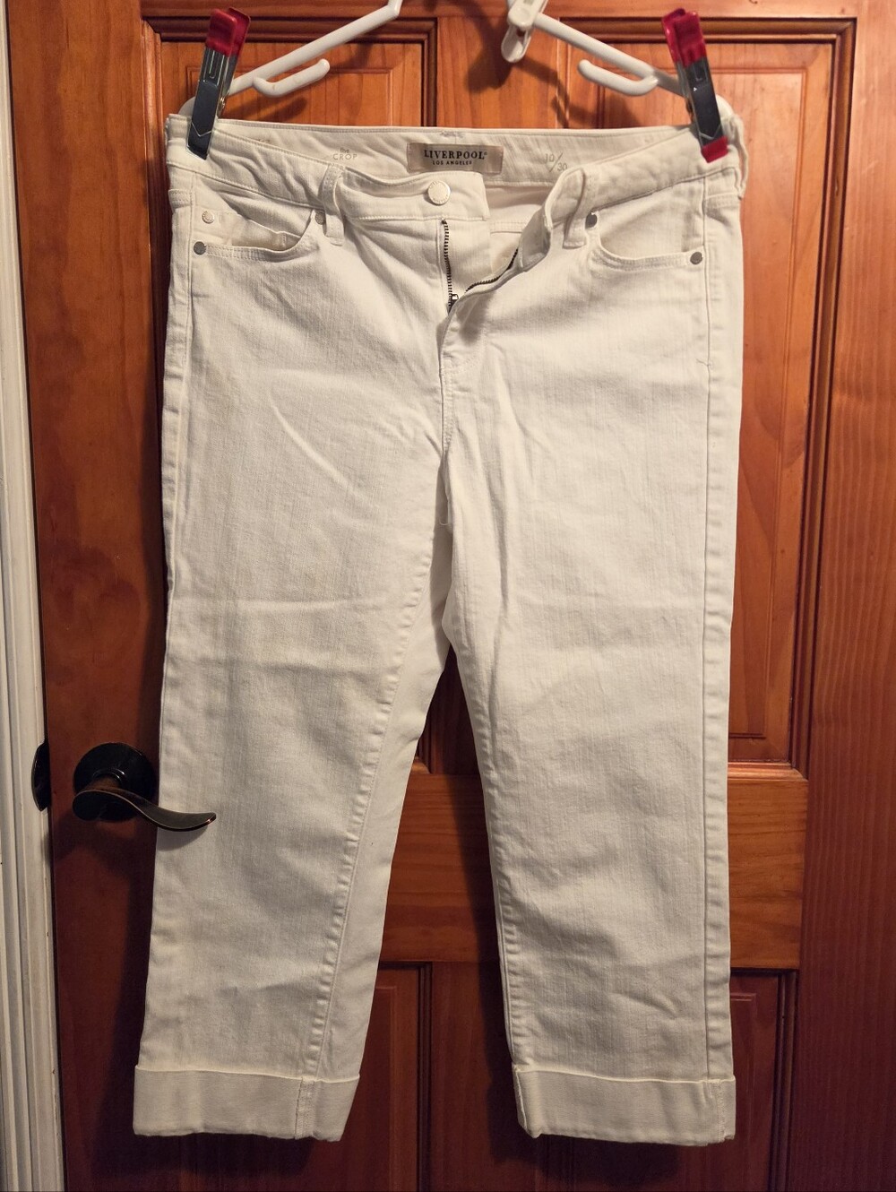 Liverpool Los Angeles Women'sWhite "The Crop" jeansSize 10 / 30